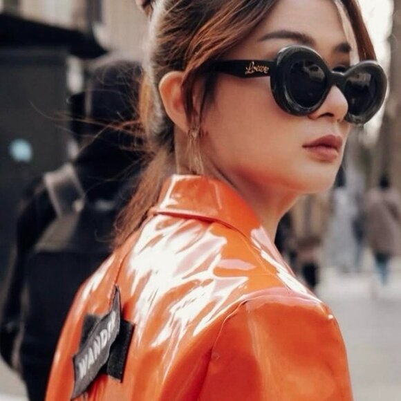 Loewe LW40112I 66V Butterfly Sunglasses – Shiny Transparent Red/Blue main image 8
